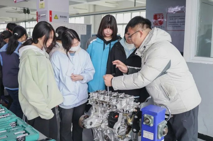 西安鹿优设教育科技公司如何引领地方教育创新